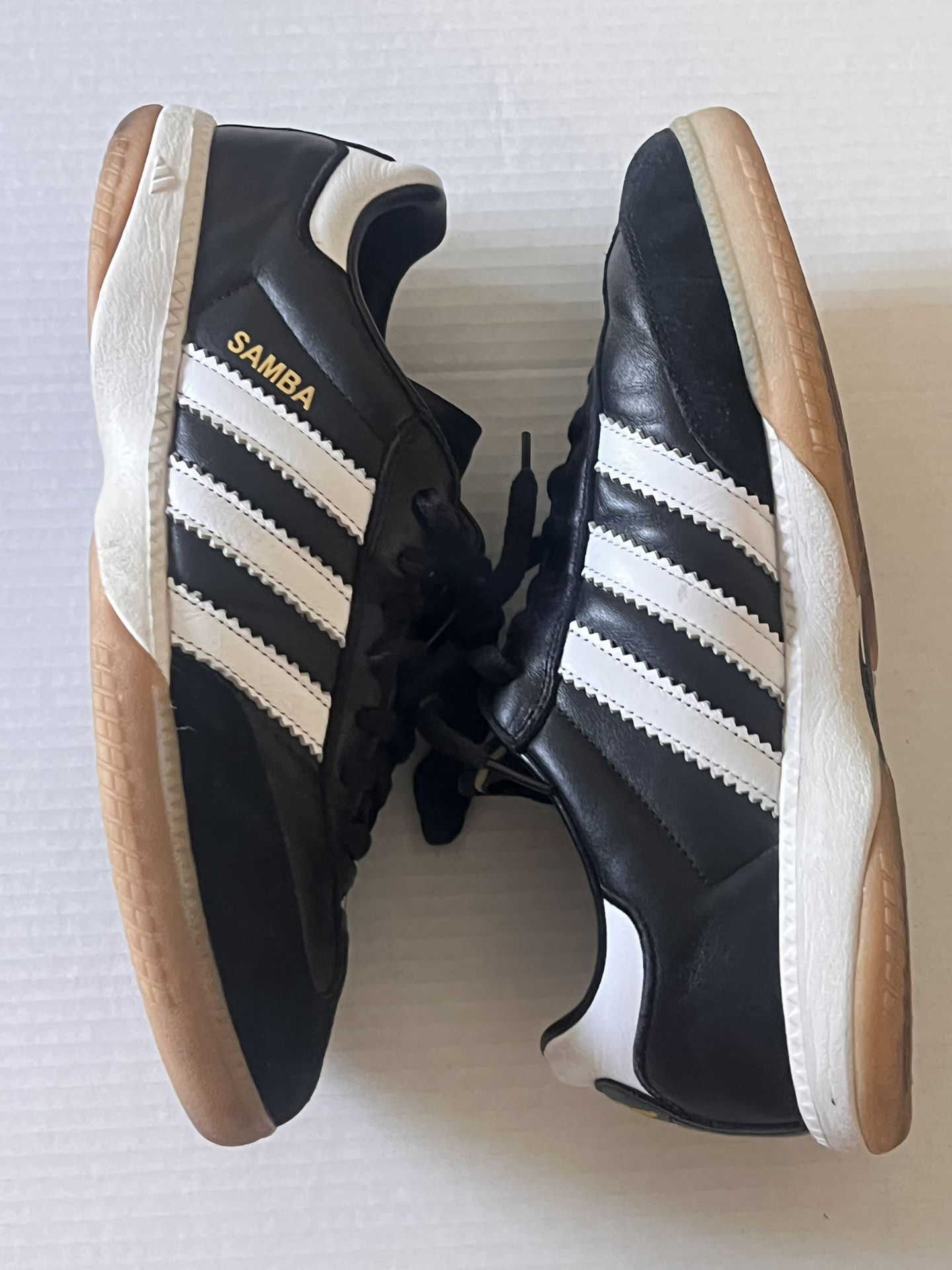 Men’s Adidas Sambas Size 11