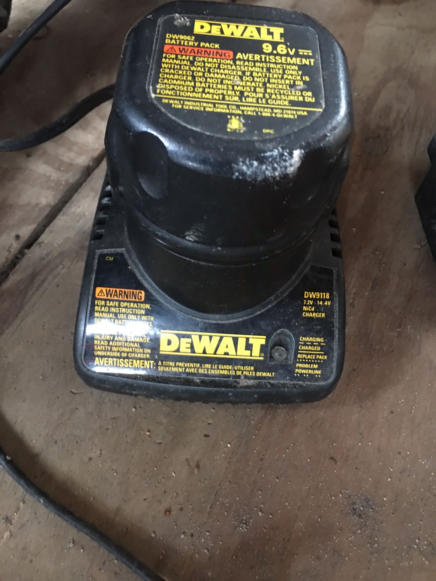 Dewalt Battery Charger