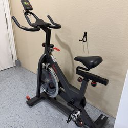 Sunny Fitness Bike BRAND NEW BARELY USED