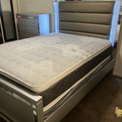 Queen Size Bed Frame With Mattress 