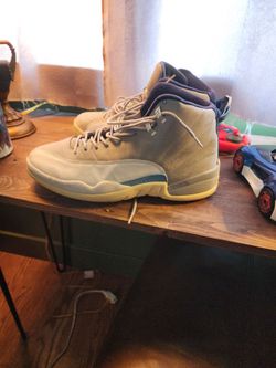 Air Jordan 12 Retro Grey