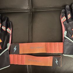 Bruce Bolt Batting Gloves Long Cuff (used)