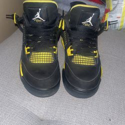 Jordan 4 Yellow Thunder’s 