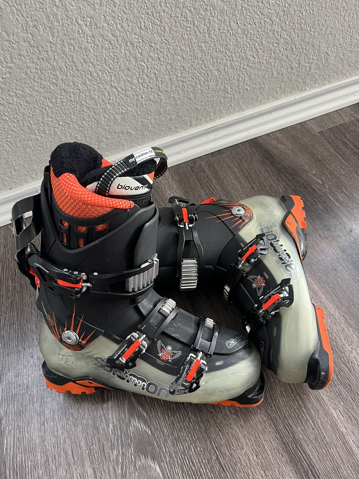 Salomon Quest 90 Ski Boots