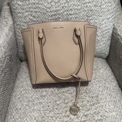 Authentic Michael Kors Light Pink Handbag