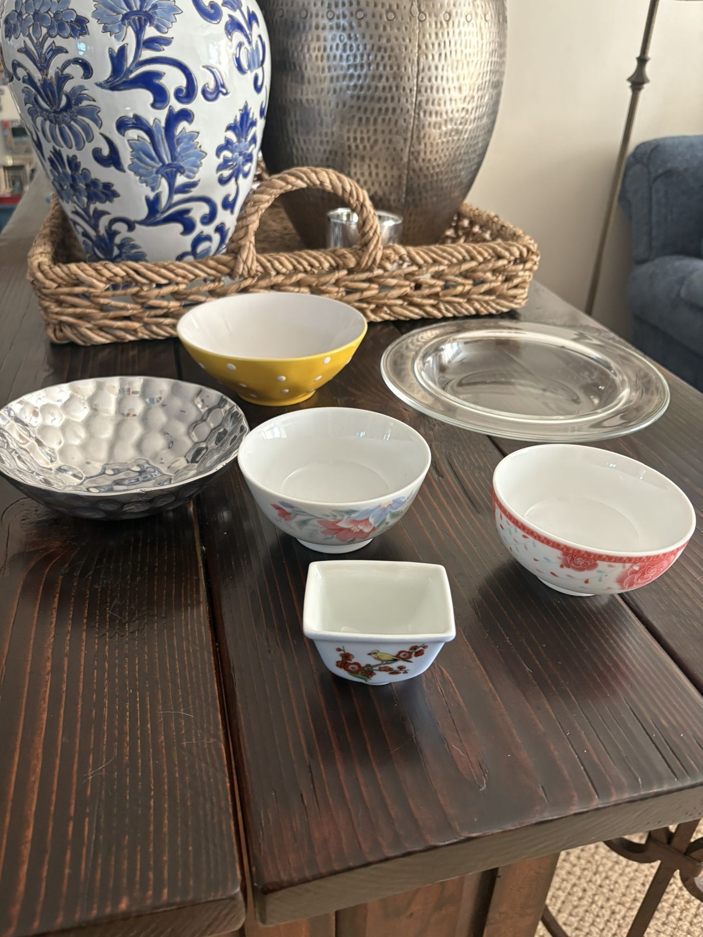 6 Small Bowls