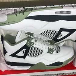 Nike Air Jordan 4 Retro Shoes