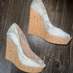 Vince Camuto Wedges