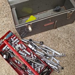  Hand Tools With Box 