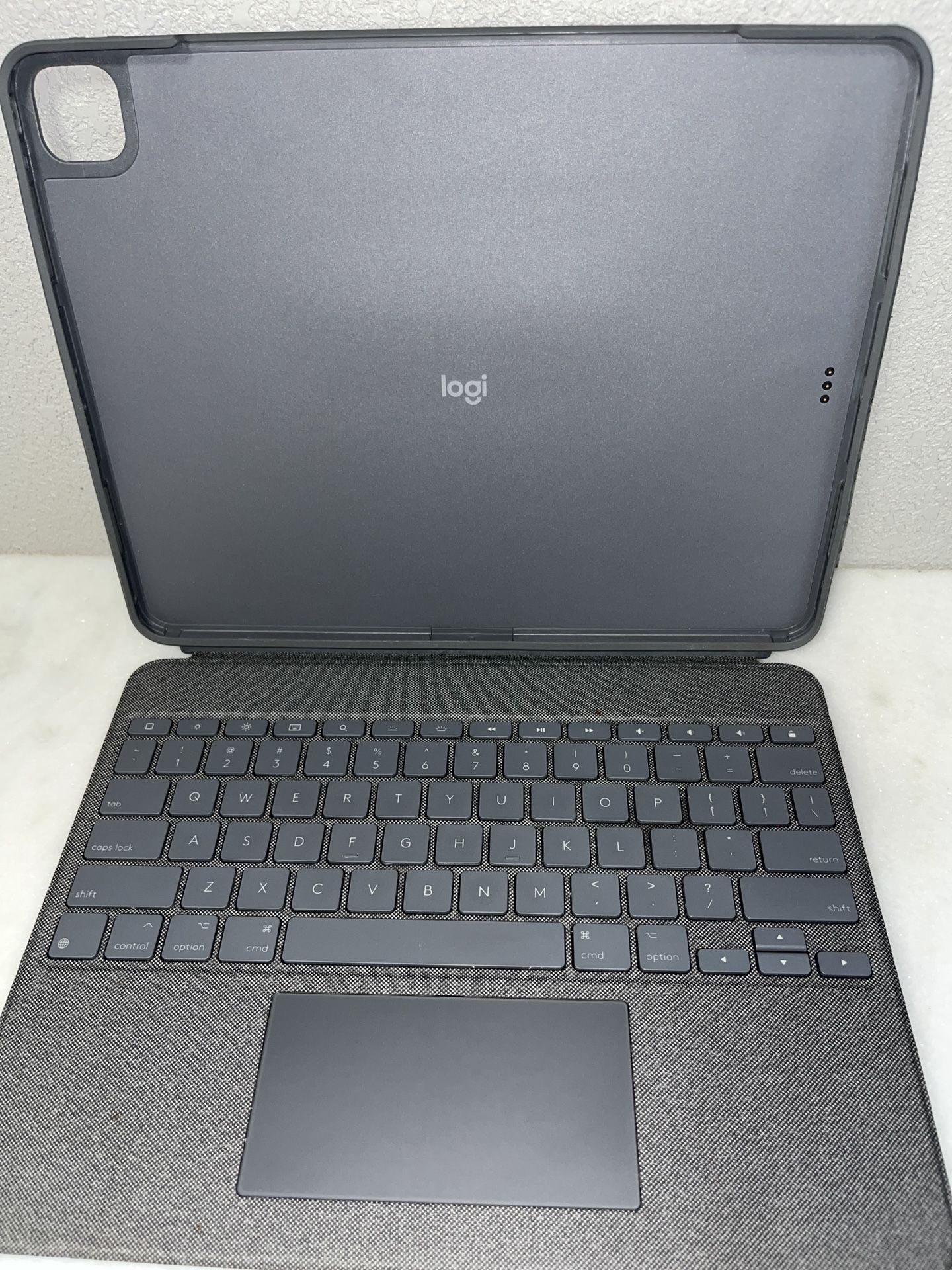 Logitech Combo Touch Keyboard Case 12.9" Apple iPad Pro 5th Gen