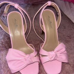 Anne Michelle pink high heels with bows🎀 
