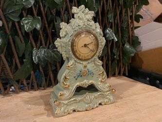 Prim Vintage Ceramic Clock w/ Gilt Details