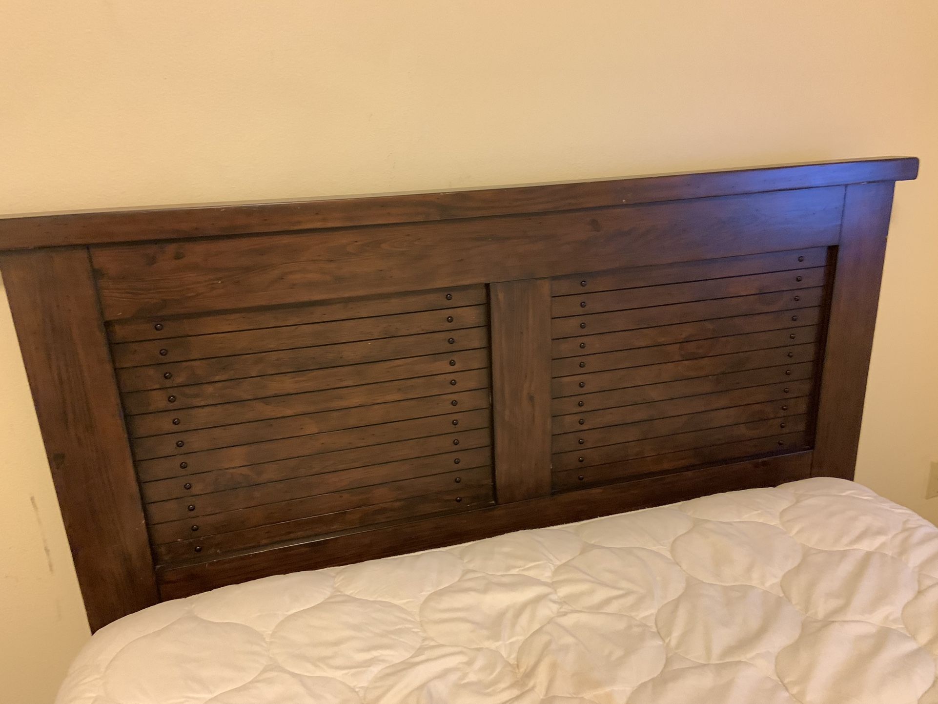Queen Bed