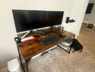 Computer desk