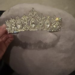 New Crown/ tiara hair accessory 