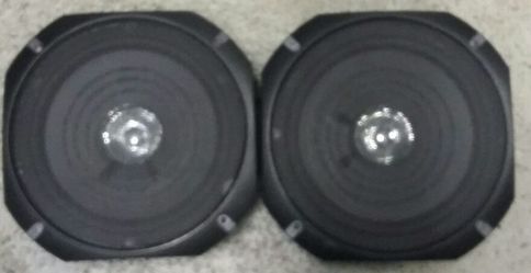 Audiovox 6 inch speakers