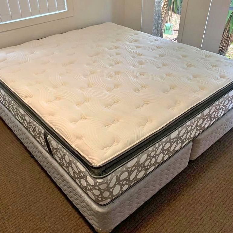 💥BAM ‼️💥Super Discounted King and Queen Mattress plus Box Springs - On Sale NOW Going Fast! 