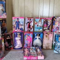 Lot of 130 Barbies - King Kong, Harley Quinn, Mary Jane Bride, Harley Davidson, 90s, Disney