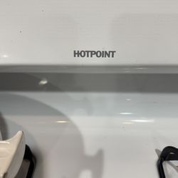 Hotpoint 30" Free-Standing Gas Range