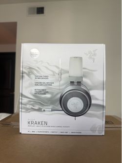 Razor kraken wired gaming headset in mercury white used