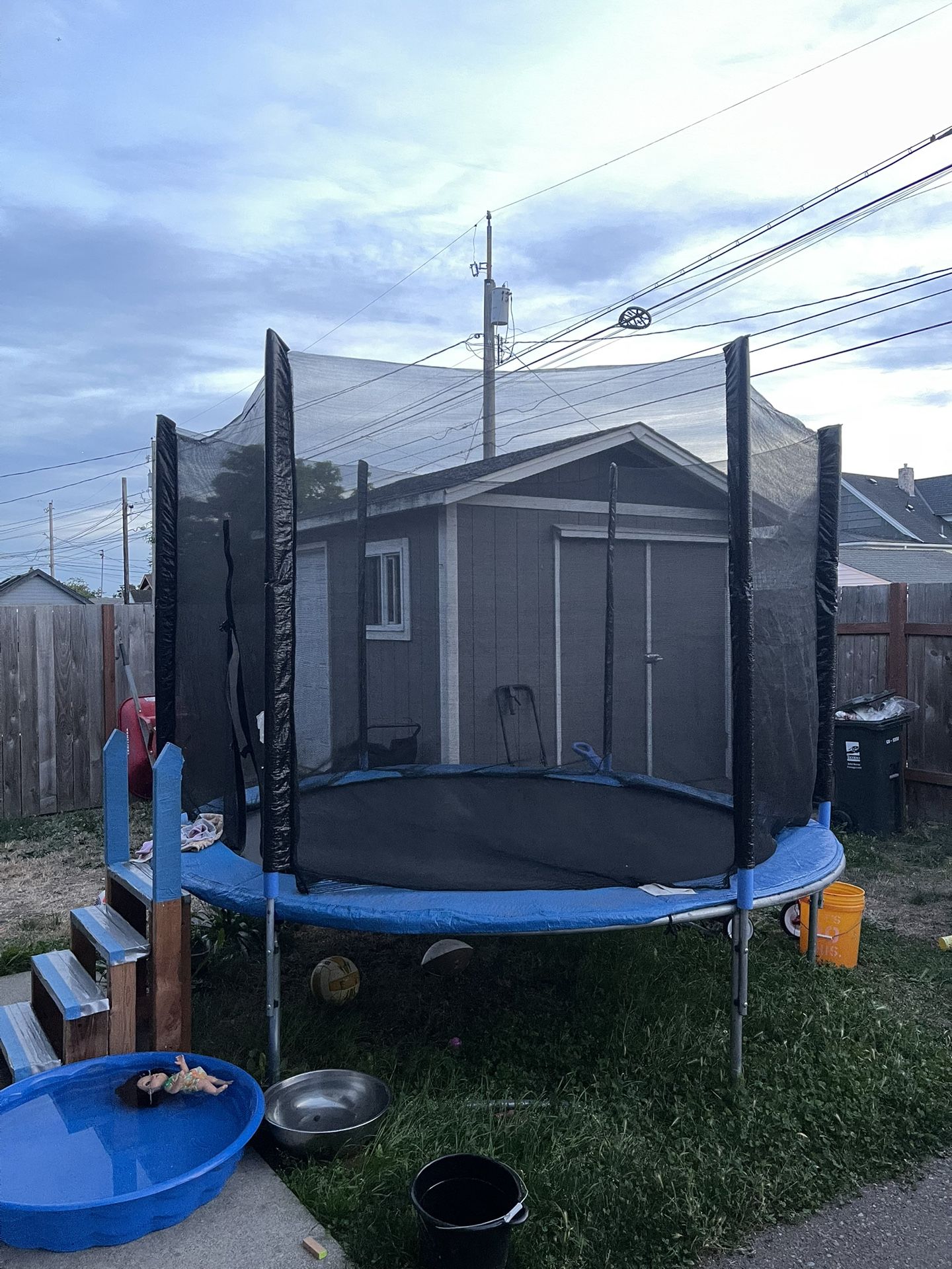Trampoline, 10 Ft