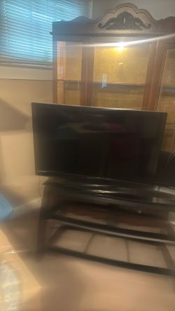 TV stand 32 inch
