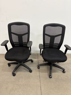 Black Mesh Office Chairs – Set of 2