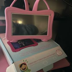 7 INCH KID TABLET