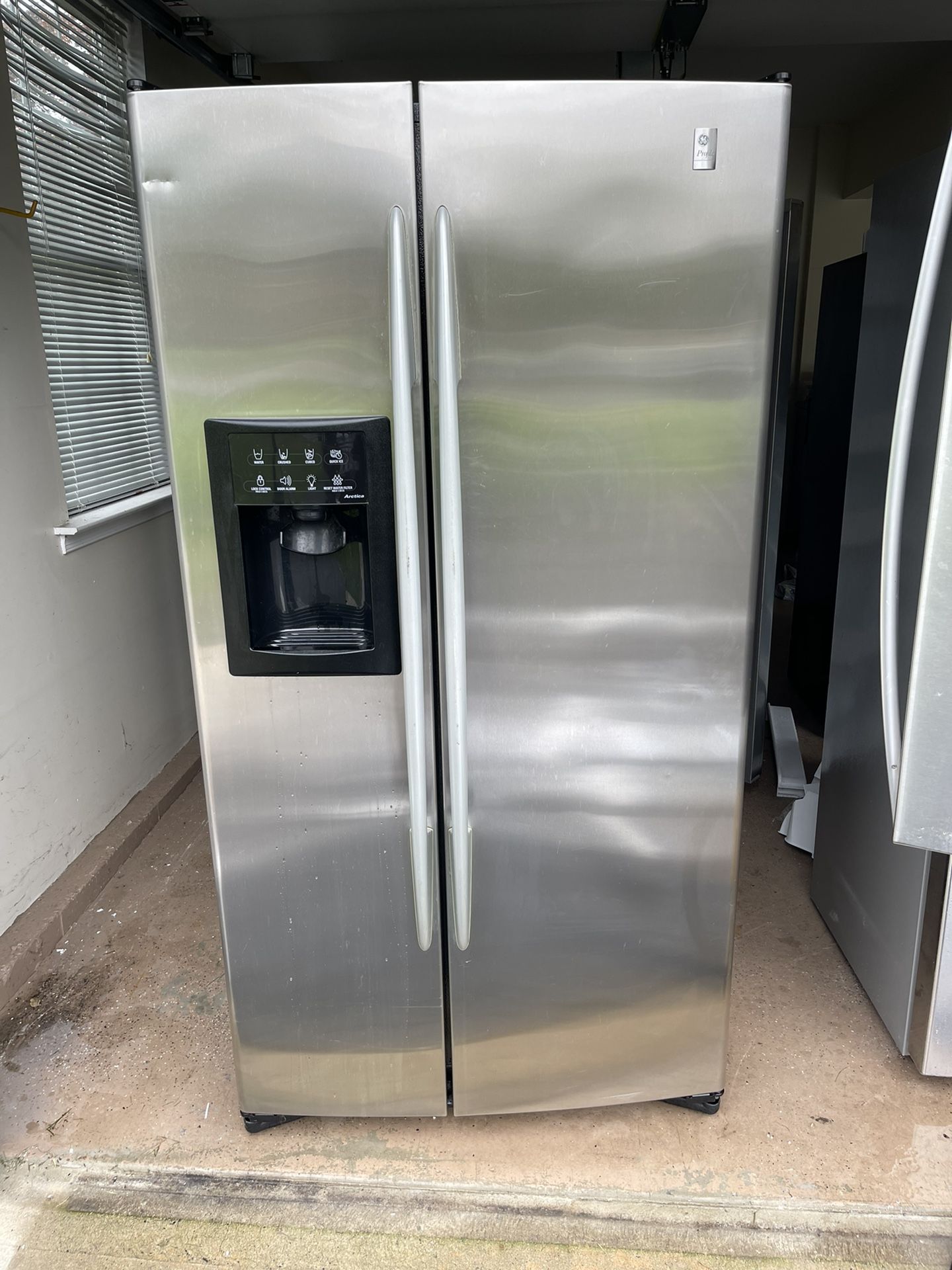Refrigerator 36 Inches