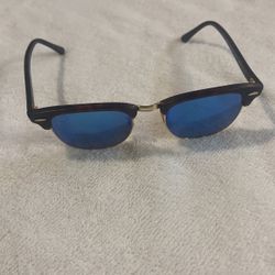 Ray Ban Model Number RB 3016 Clubmaster 1145/17
