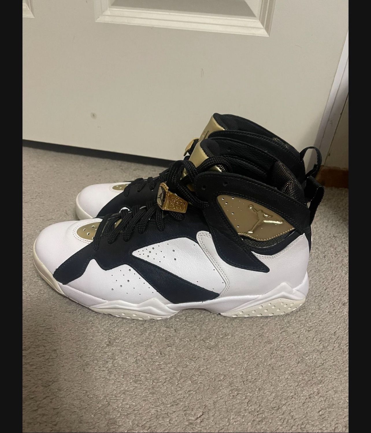 DS JORDAN 7 CHAMPAGNE SIZE 10.5 NO BOX