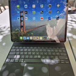 iPad Pro 12.9 -inch (2023) 6th Generation + Magic Keyboard For iPad Pro 12