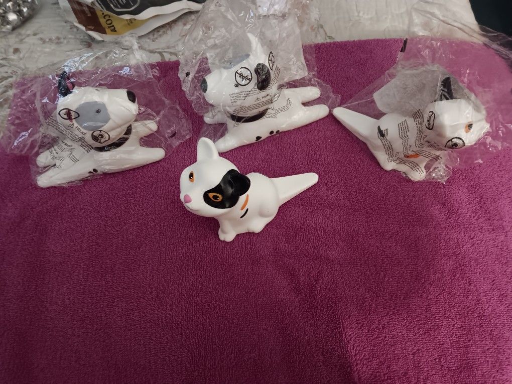 New 4 Dog Stoppers....$4.00 Ea..cada uno....Alameda Between Delta N Carolina