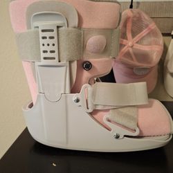 Womens Walking Air Boot