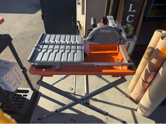 Rigid 7 inch tile saw
