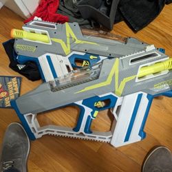 Nurf Guns Hyper Mach Blaster (2)