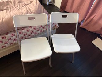White foldable chairs for sale