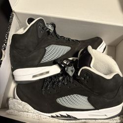 Air Jordan 5 Retro Moonlight Oreo CT4838-011 Men 13 Black/Grey/White (WITH BOX)