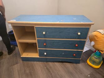 Dresser