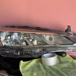 OEM | 2021 - 2024 Nissan Kicks Halogen Headlight (Right/Passenger)