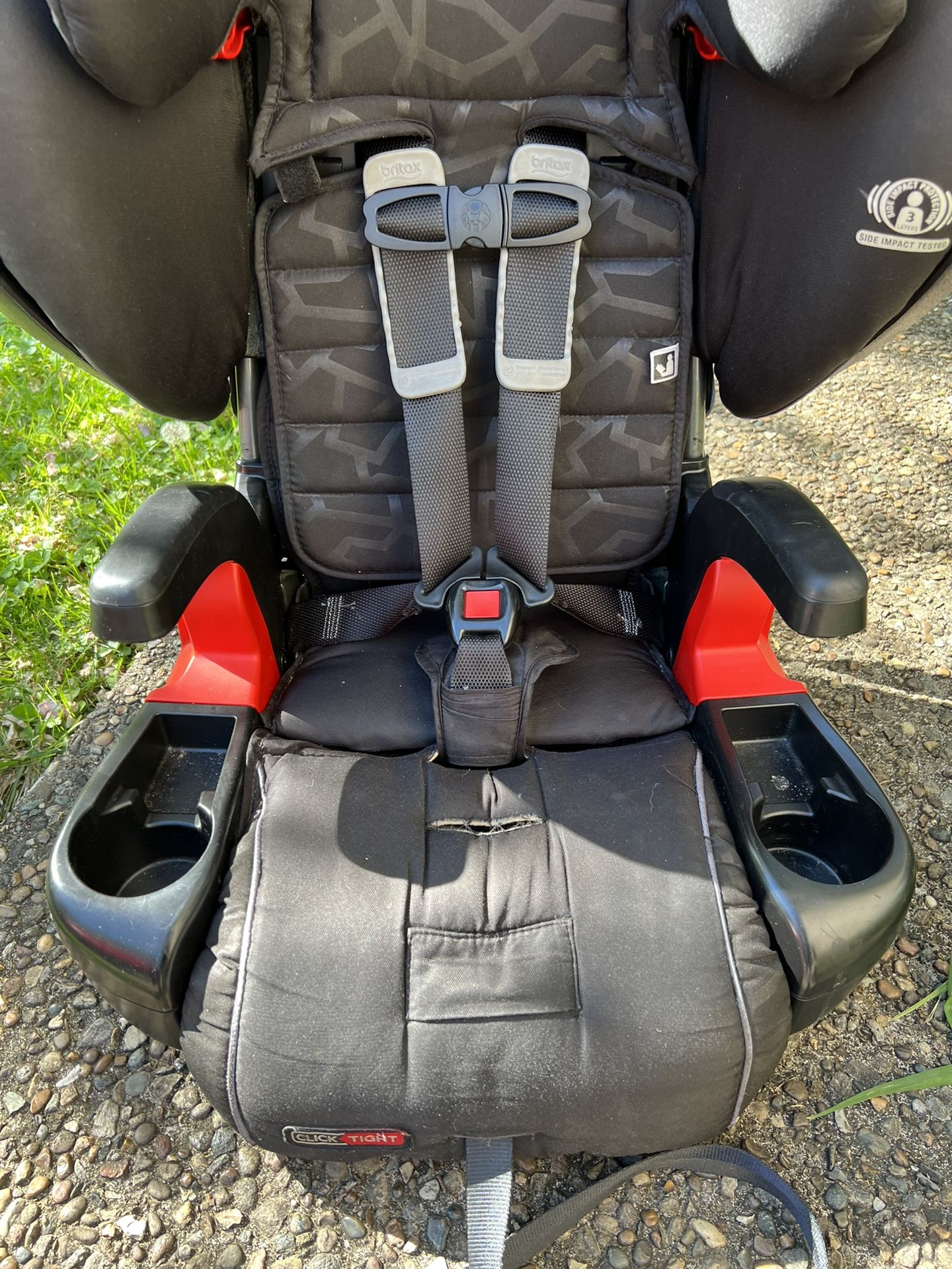 Britax Pinnacle Car Seat High Back Booster With Click Tight for Sale in Louisville, KY OfferUp