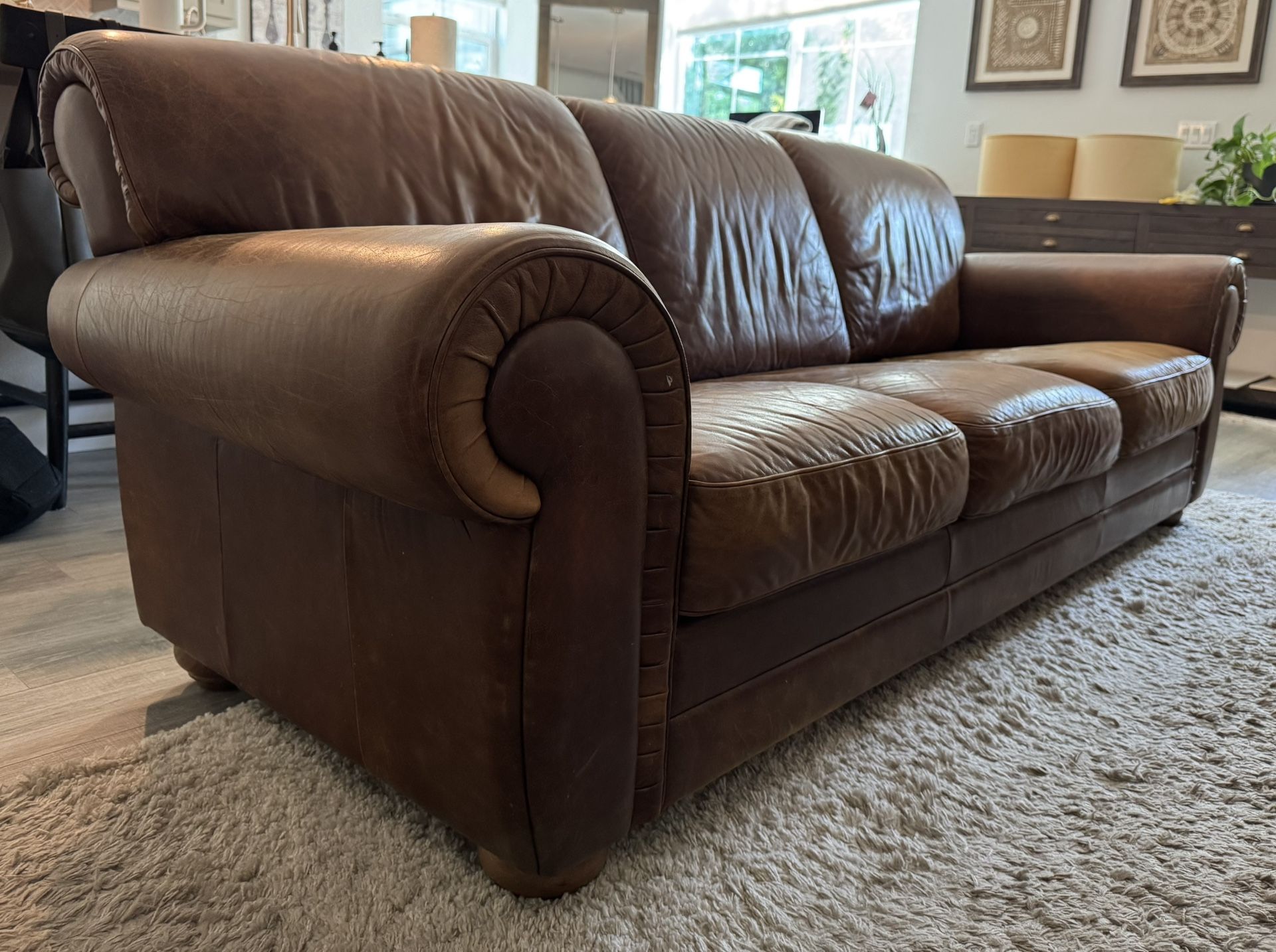 Natuzzi Leather Sofa/Couch