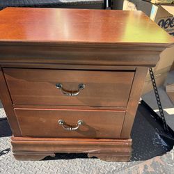 Broyhill night stand