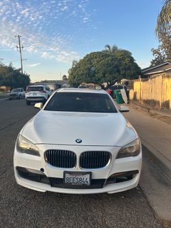 2012 bmw 750i