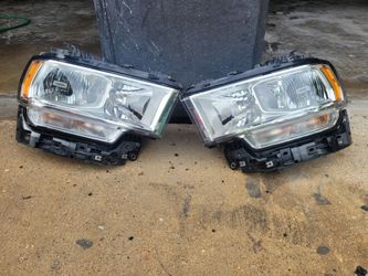 2019-2024 RAM 2500/3500 HEADLIGHTS