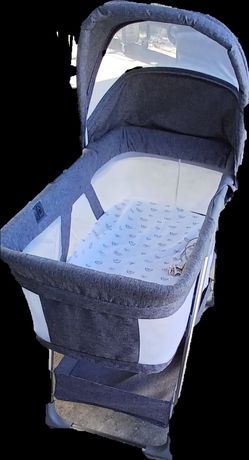 Portable Baby Bassinet with Canopy