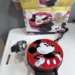 Mickey Waffle Maker