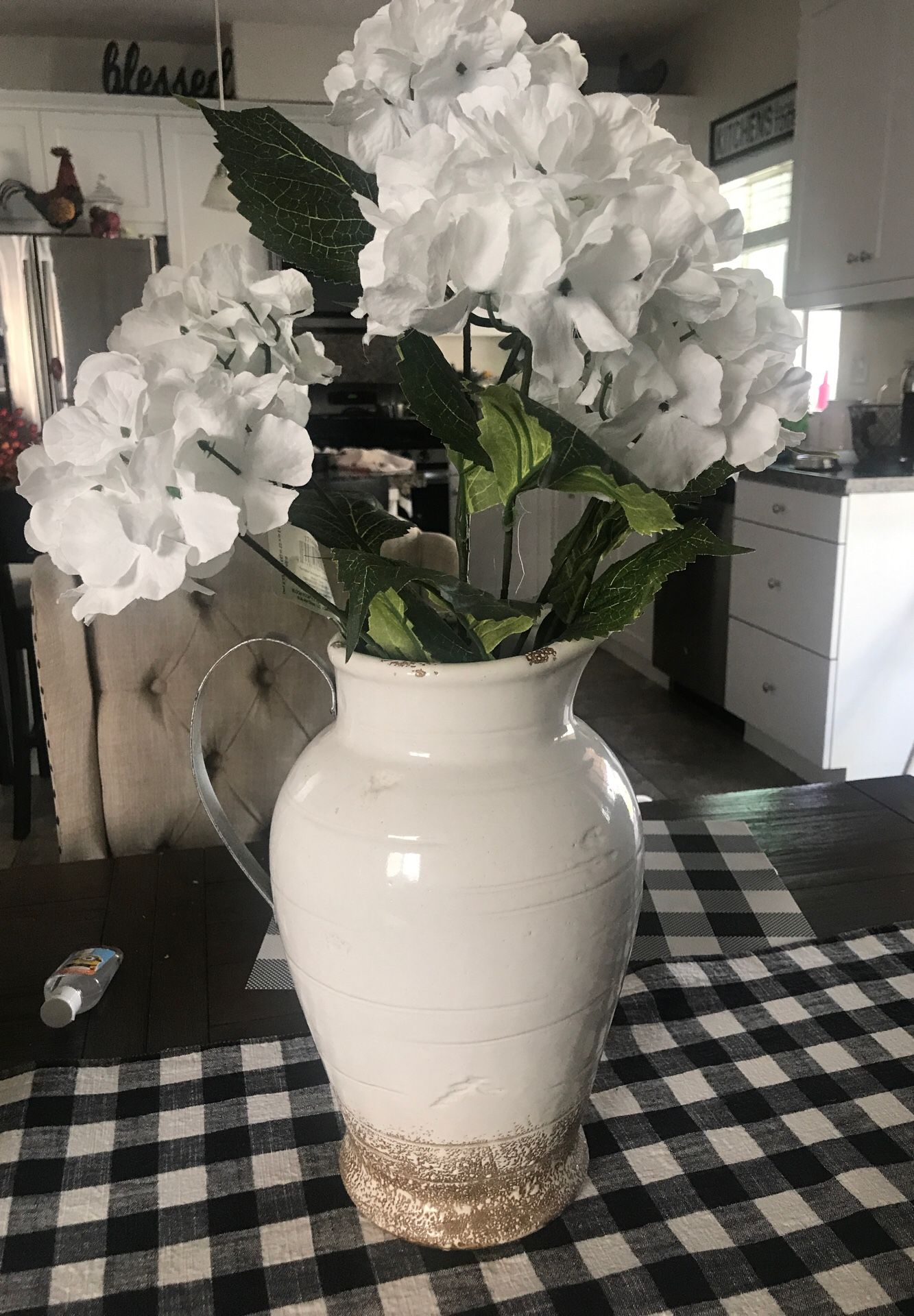 Farmhouse vase with the flowers