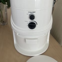 NutriMill Classic Graim Mill