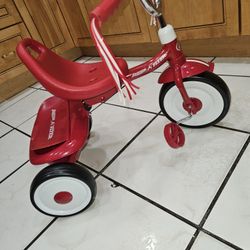 Radio Flyer Todlers Tricycle Red With Storage Basket 
